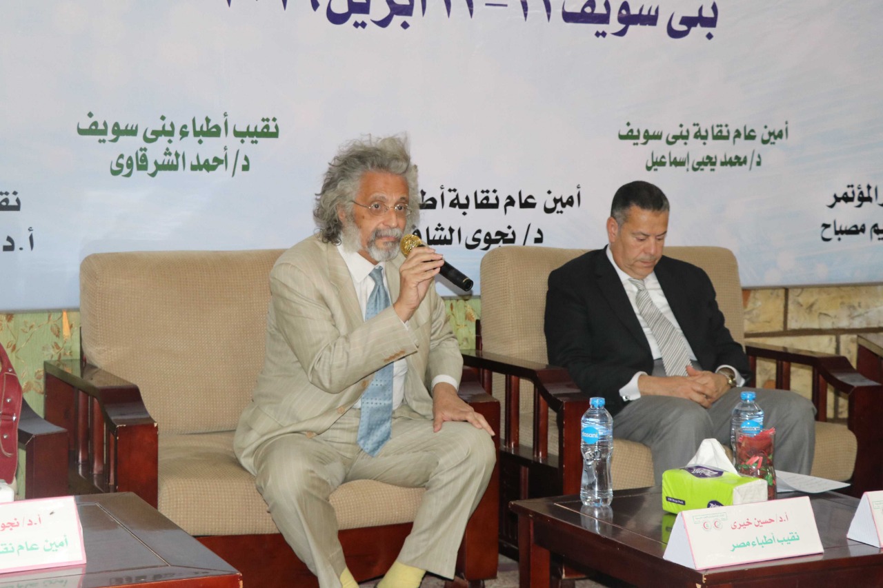 نقيب الاطباء الدكتور حسن خيرى