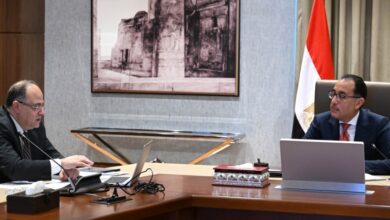 جانب من اجتماع رئيس هيئة الدواء المصرية مع رئيس مجلس الوزراء