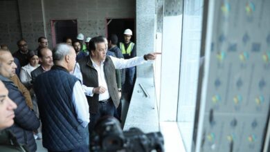 جانب من جولة وزير الصحة لتفقد مستشفى العبور الجديد