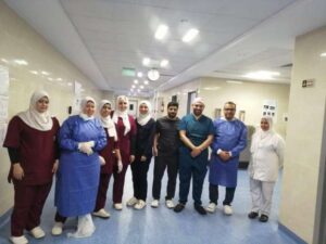 الفريق الطبي القائم على الجراحة