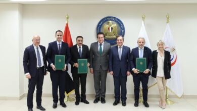 توقيع اتفاقيتين بين وزارتي الصحة والبترول