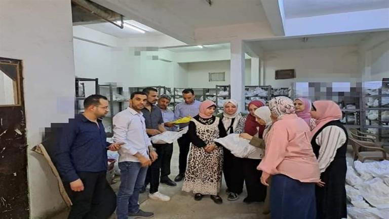 حملة تفتيشية على مخزن غير مرخص بدمنهور