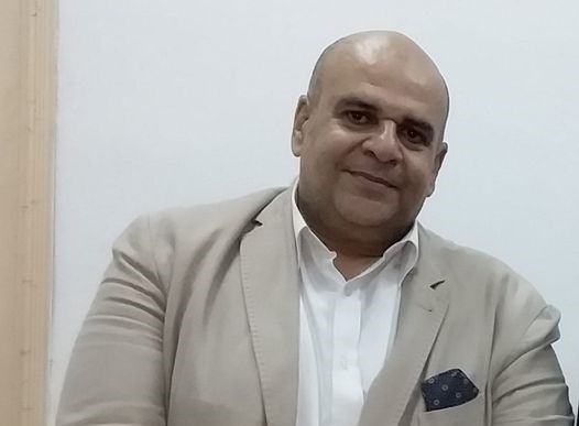 دكتور عمر أحمد عزام أستاذ الأمراض الجلدية بطب قصر العيني
