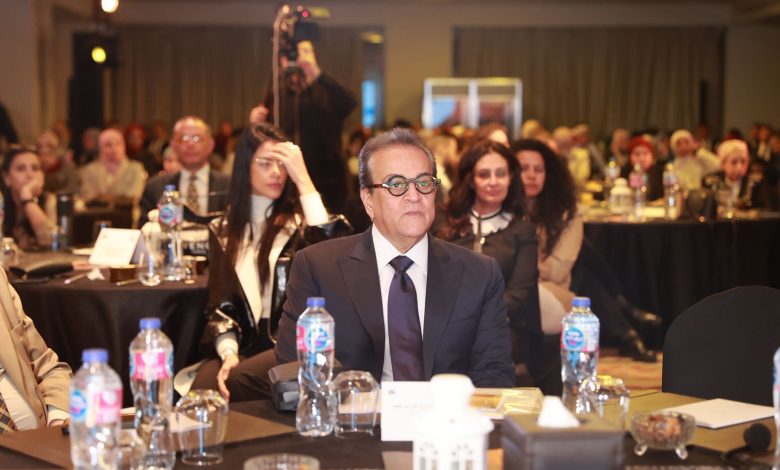 الدكتور خالد عبد الغفار وزير الصحة