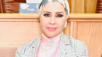 الدكتورة منى فرج