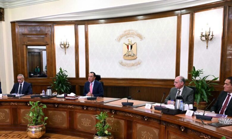رئيس الوزراء يتابع مستجدات مشروع الأجهزة التعويضية