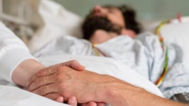 المرضى المصابين بأمراض مستعصية