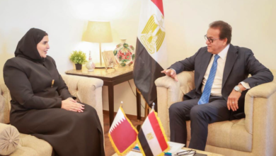 وزير الصحة يستقبل وزيرة التعاون الدولي بقطر