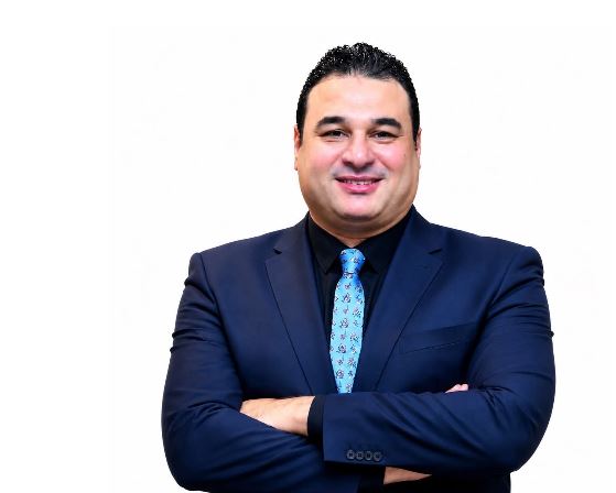 الدكتور وائل علي