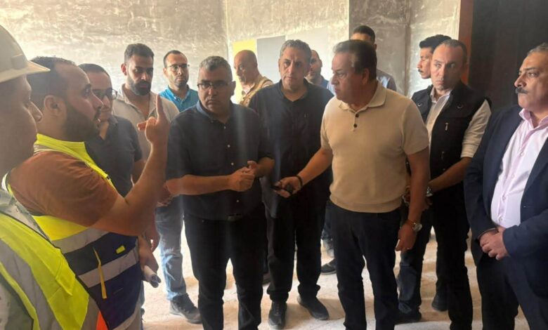 وزير الصحة يتفقد مشروع مستشفى الرياض