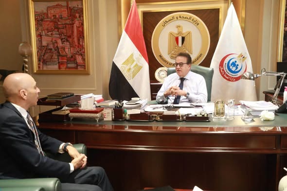 وزير الصحة يستقبل سفير مصر لدى لبنان