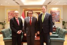 وزير الصحة مع المرشح عن بلجيكا لمنصب مدير الصحة العالمية