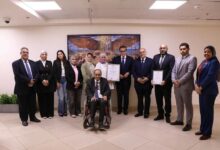 وزير الصحة يتسلم شهادتى «الأيزو»