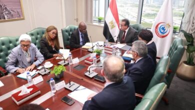 وزير الصحة مع بعثة بنك التنمية الأفريقي
