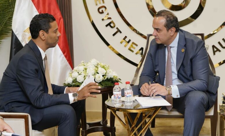 رئيس الرعاية الصحية يلتقي الكتلة البرلمانية