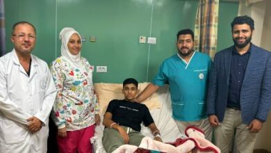 طفل يستعيد المشي بعد شلل رباعي