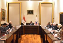 وزير الصحة يلتقي رئيس جمعية الأطباء المصريين